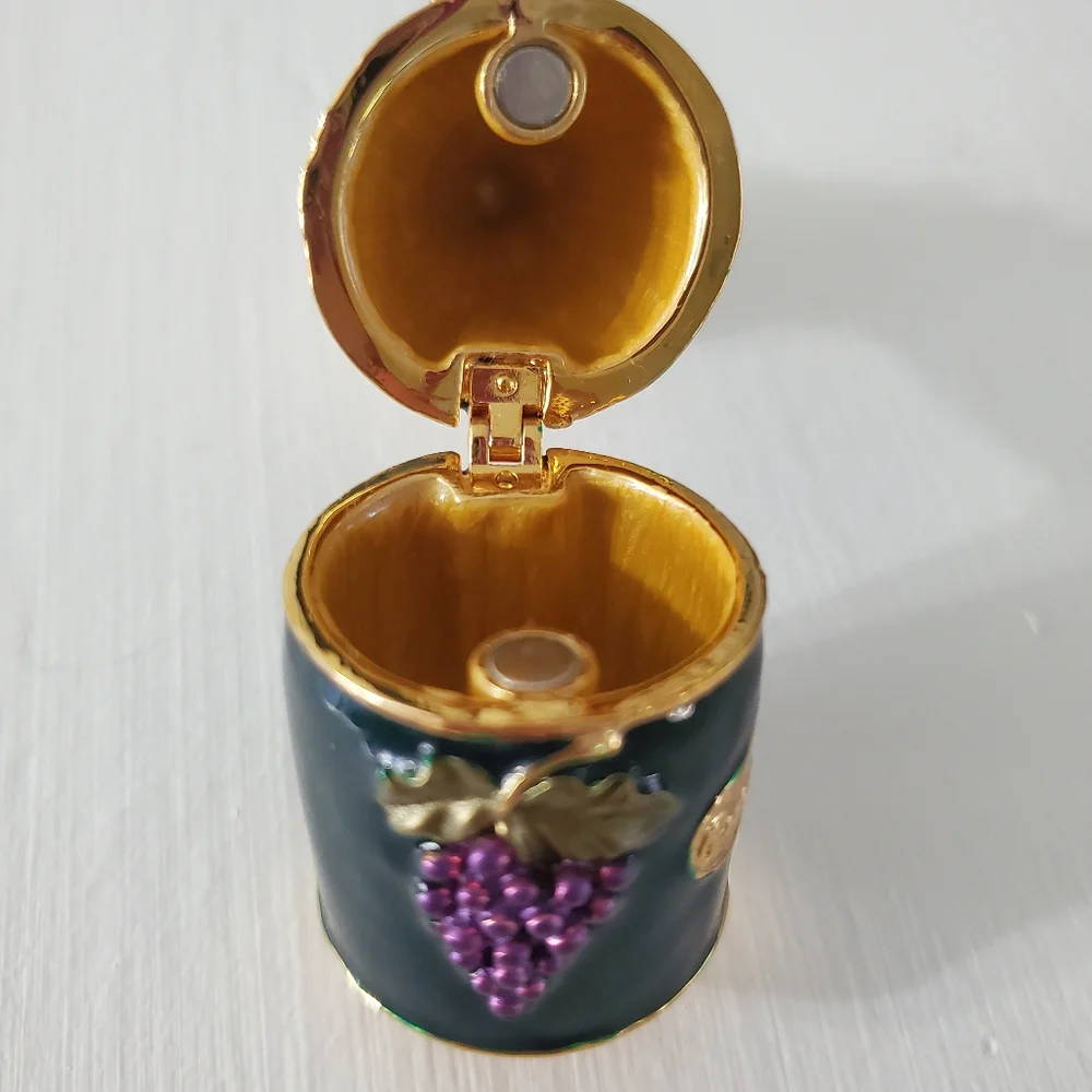Rucinni beautiful trinket
